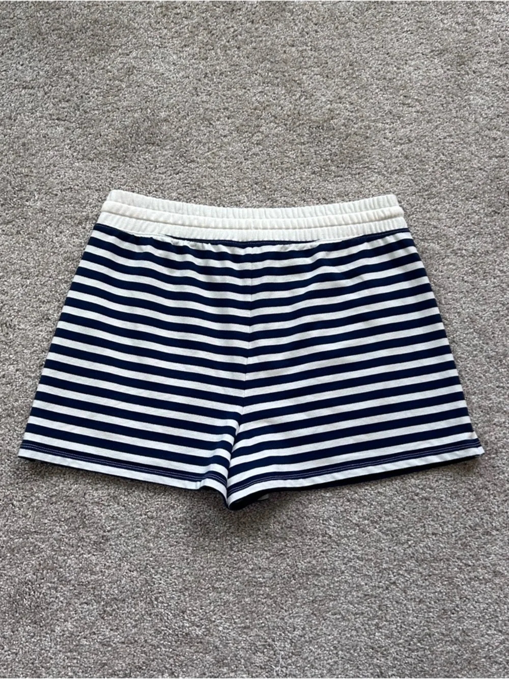 J. Crew Women’s Medium Striped Mariner Jersey Shorts Navy Blue White Drawstring - Picture 7 of 7
